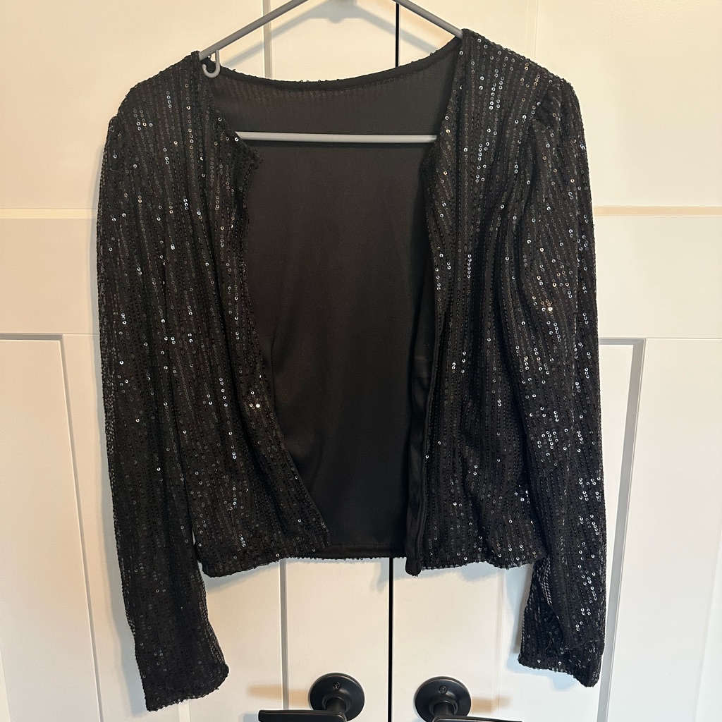 Sequined Jacket. Black